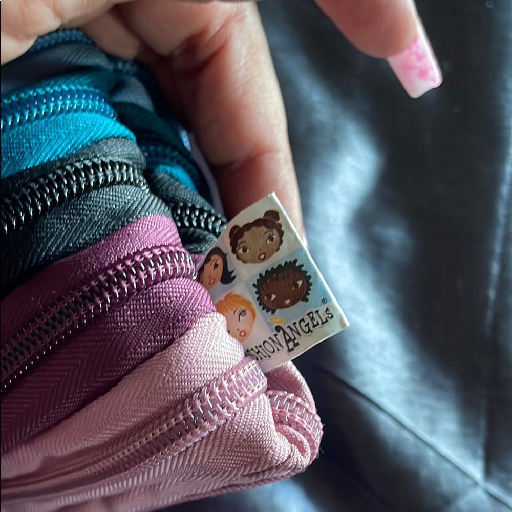 Colorful Multi-Zipper Pouch - Picture 4 of 7